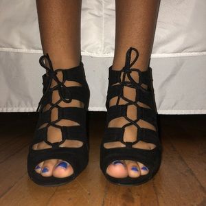 Women’s lace up heels